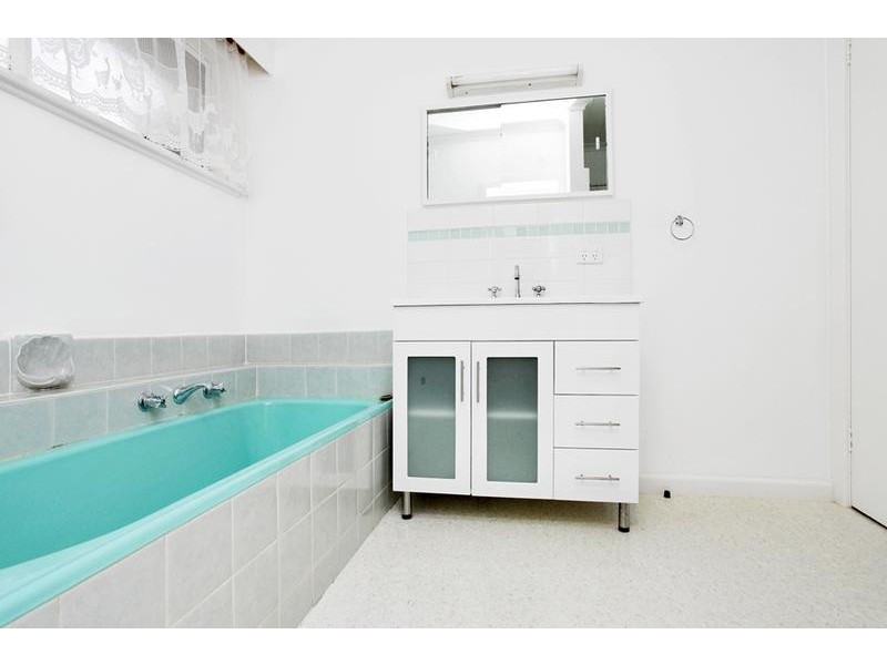 31 Rayner Street, Altona VIC 3018