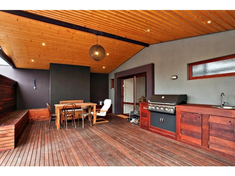 1 Martin Court, Altona VIC 3018