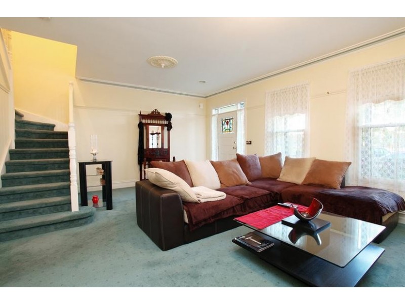10 John Liston Drive, Newport VIC 3015