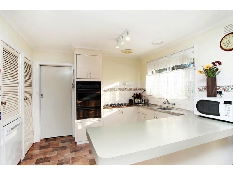 6 McIntyre Drive, Altona VIC 3018