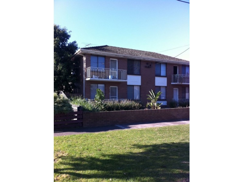 3/10 Grieve Pde, Altona VIC 3018