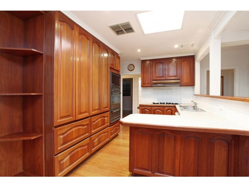 4 Delmont Avenue, Altona VIC 3018