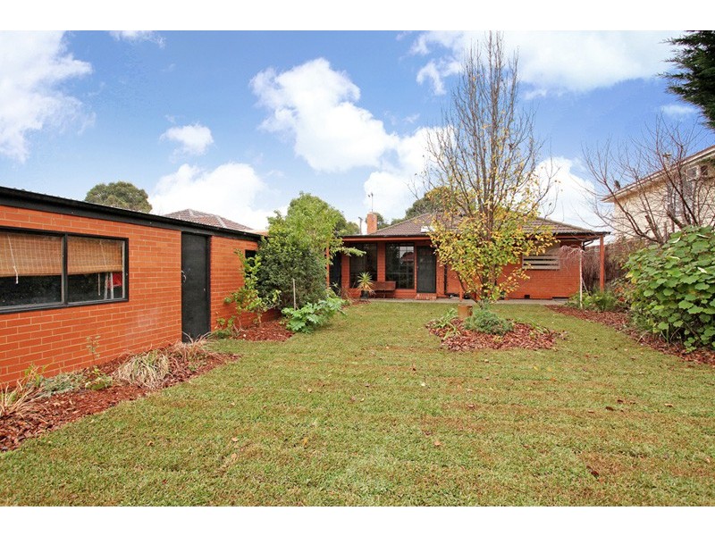 4 Delmont Avenue, Altona VIC 3018