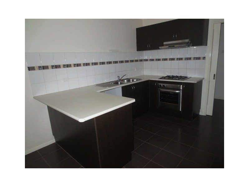 1/54 Rayner Street, Altona VIC 3018