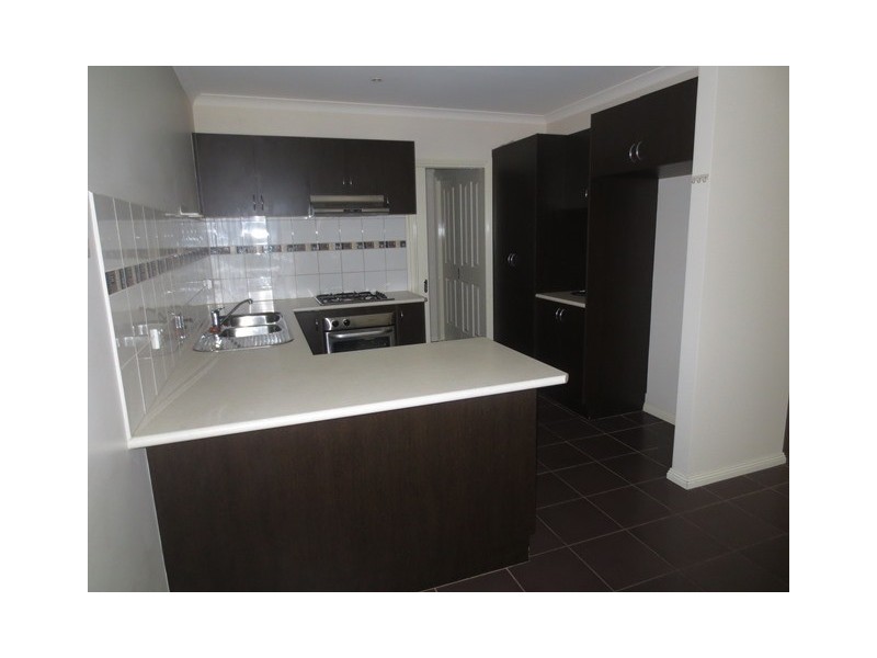 1/54 Rayner Street, Altona VIC 3018