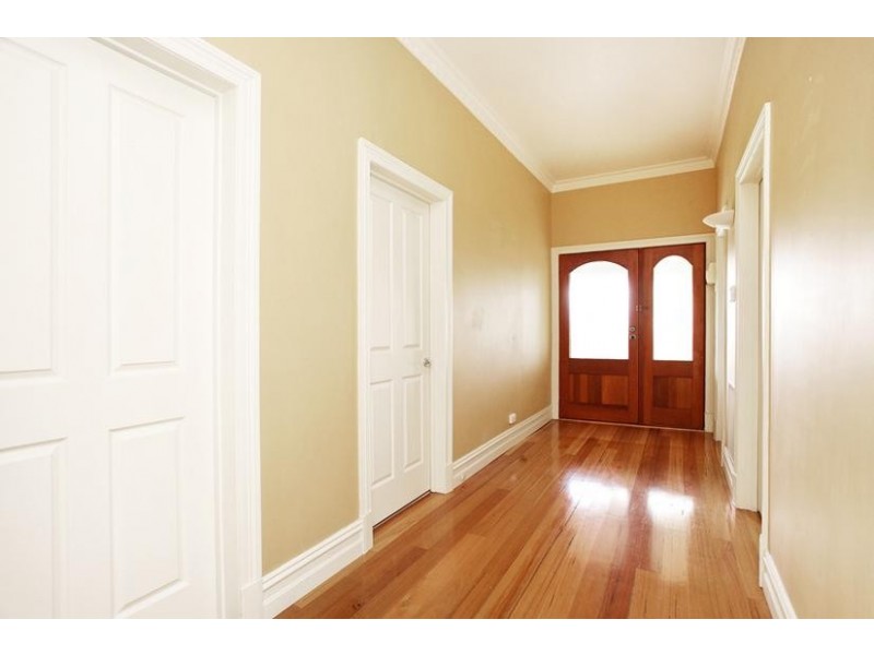 15 Emu Avenue, Altona VIC 3018