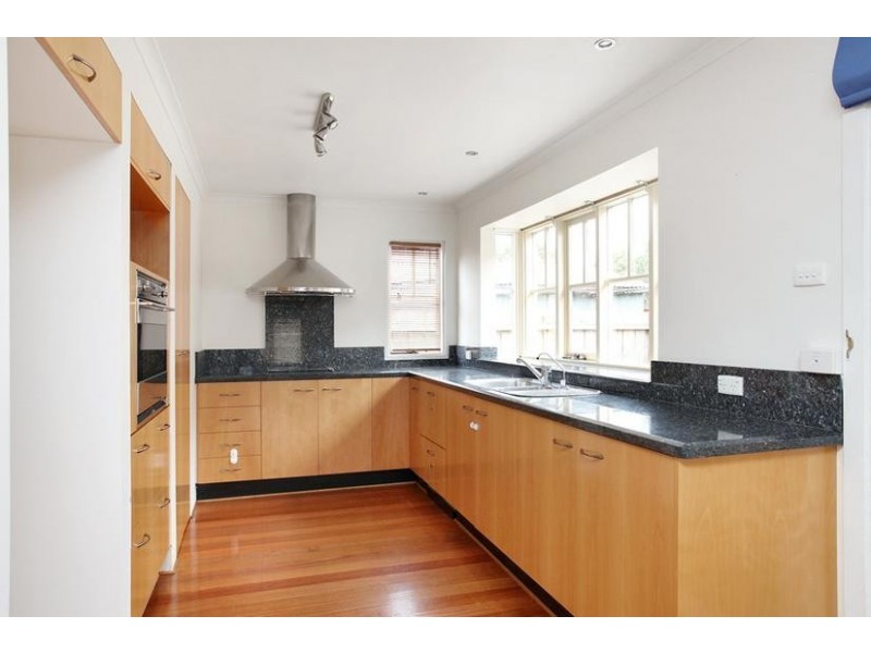 15 Emu Avenue, Altona VIC 3018