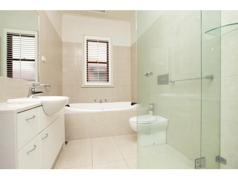 15 Emu Avenue, Altona VIC 3018