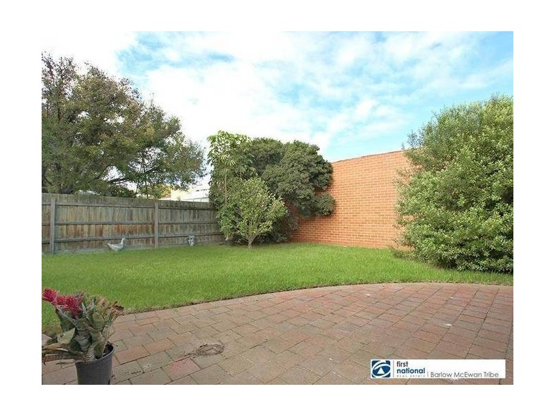 3 Simmons Drive, Altona VIC 3018