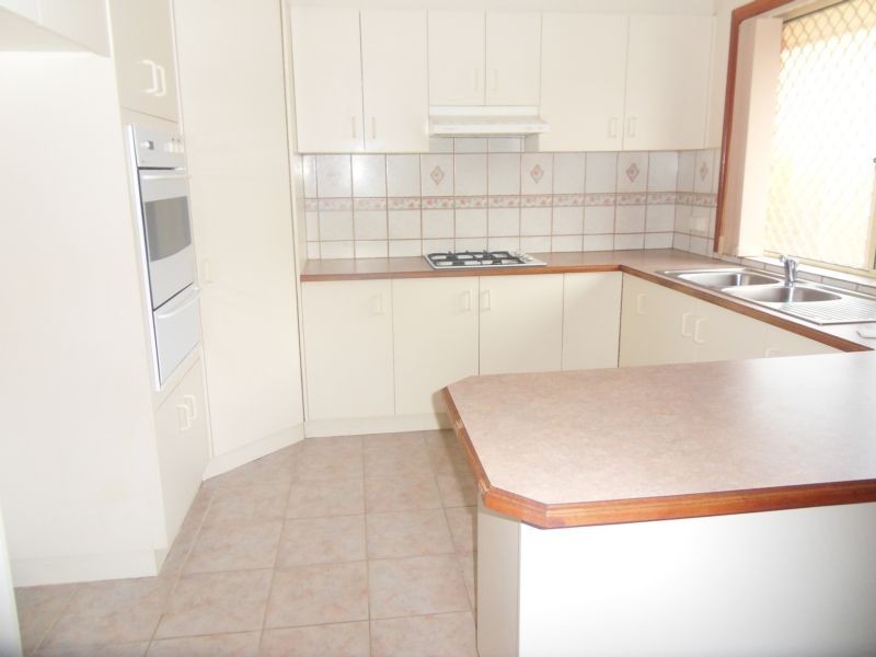 2/28 Langhorne St, Altona Meadows VIC 3028