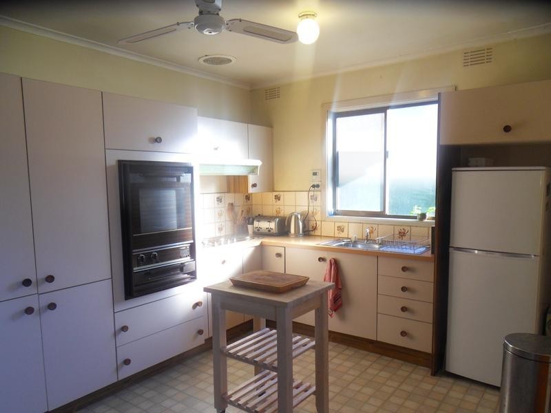 17 Donald Street, Laverton VIC 3028