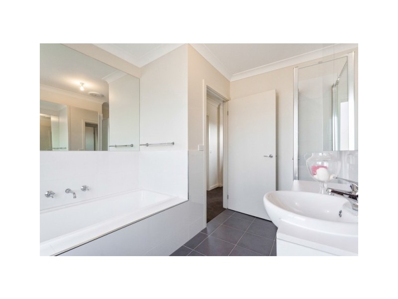 1A Merritt Court, Altona VIC 3018