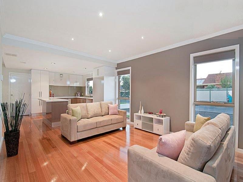 14 Lan Avenue, Altona Meadows VIC 3028