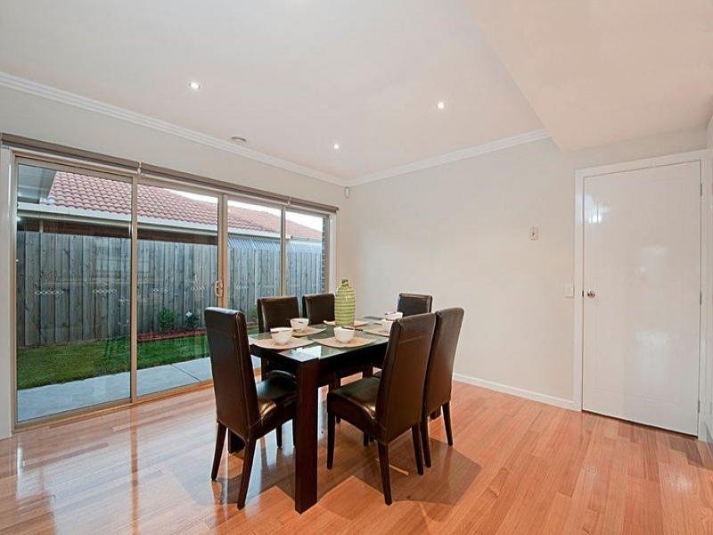 14 Lan Avenue, Altona Meadows VIC 3028