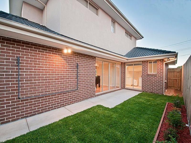 14 Lan Avenue, Altona Meadows VIC 3028