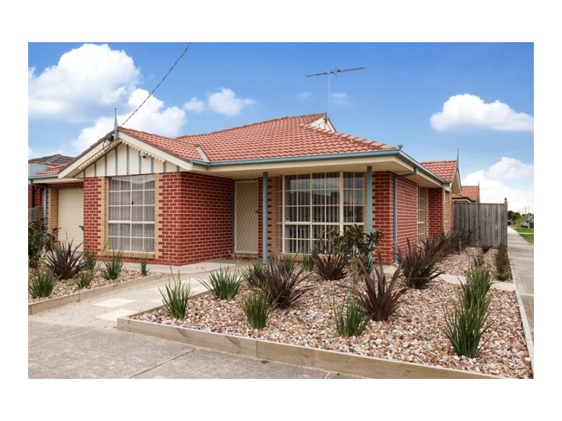 1/50 May Avenue,, Altona Meadows VIC 3028