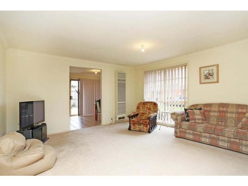 1/50 May Avenue,, Altona Meadows VIC 3028