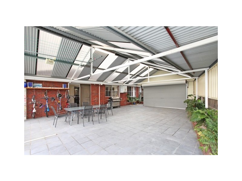 17 Taegtow Way, Altona Meadows VIC 3028