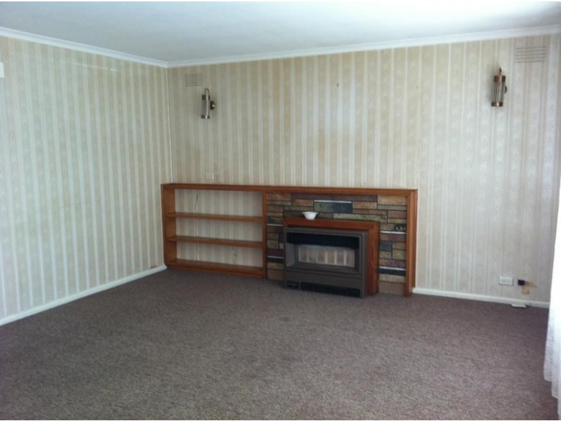 42 Waters Drive, Altona VIC 3018