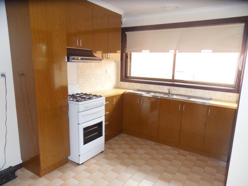 2/107 Queen St, Altona VIC 3018