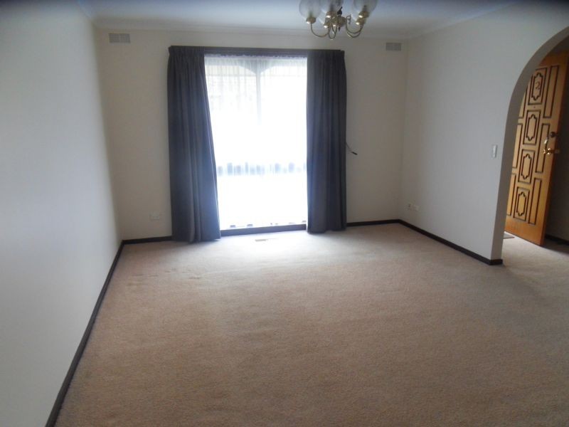 2/107 Queen St, Altona VIC 3018