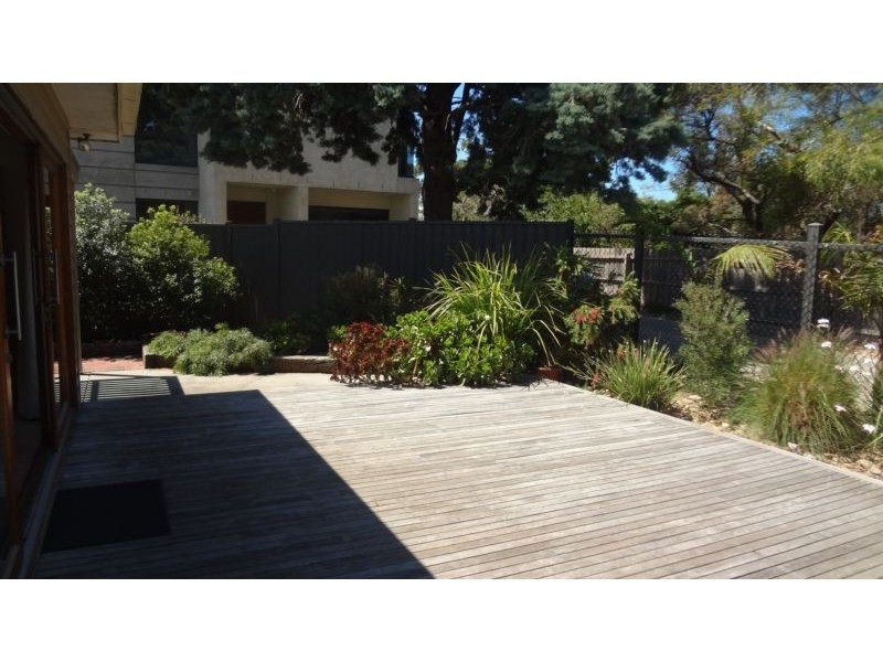 2A Bell Avenue, Altona VIC 3018