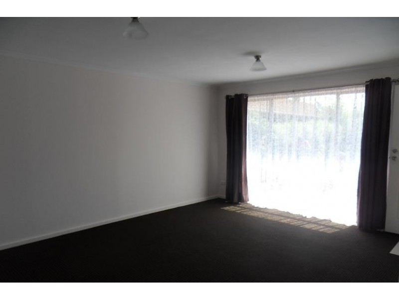 4/27 Bruce Street South, Altona Meadows VIC 3028