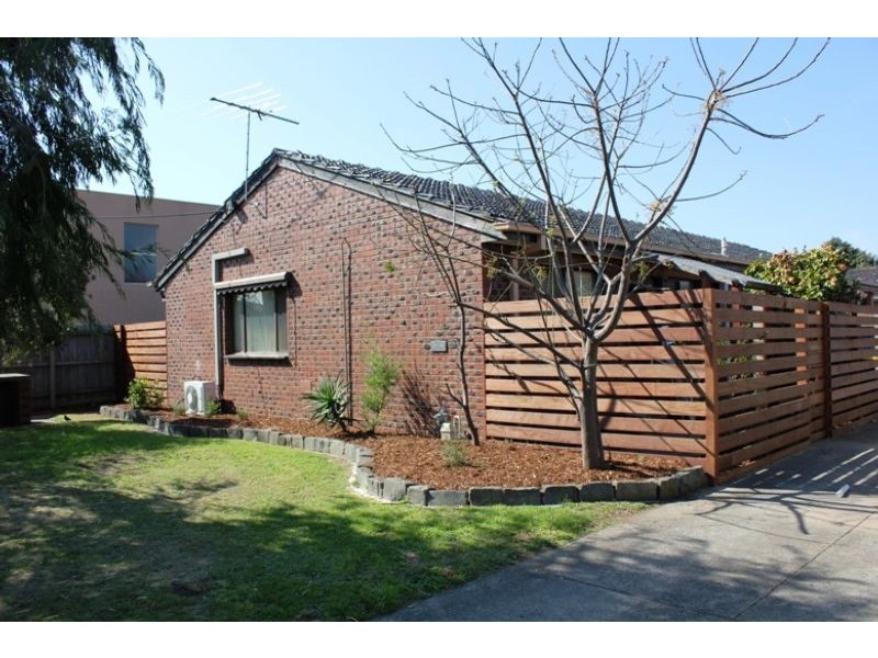 1/2 Upton Street, Altona VIC 3018