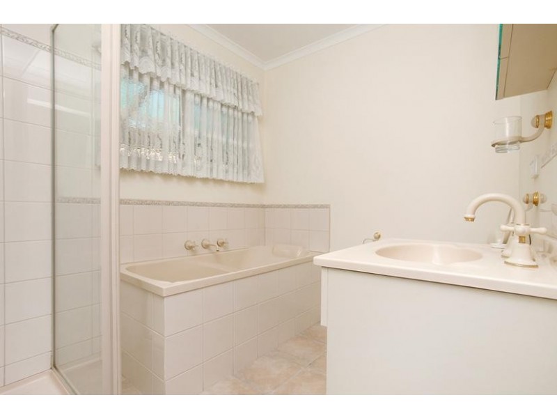 30A Myrtle Grove, Altona VIC 3018