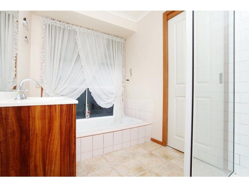 313 Victoria Street, Altona Meadows VIC 3028