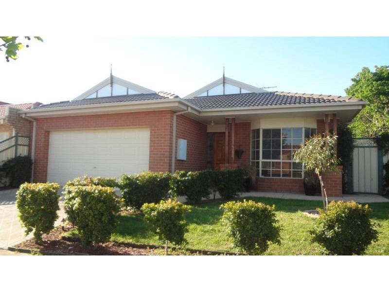 6 Waratah Drive, Altona Meadows VIC 3028