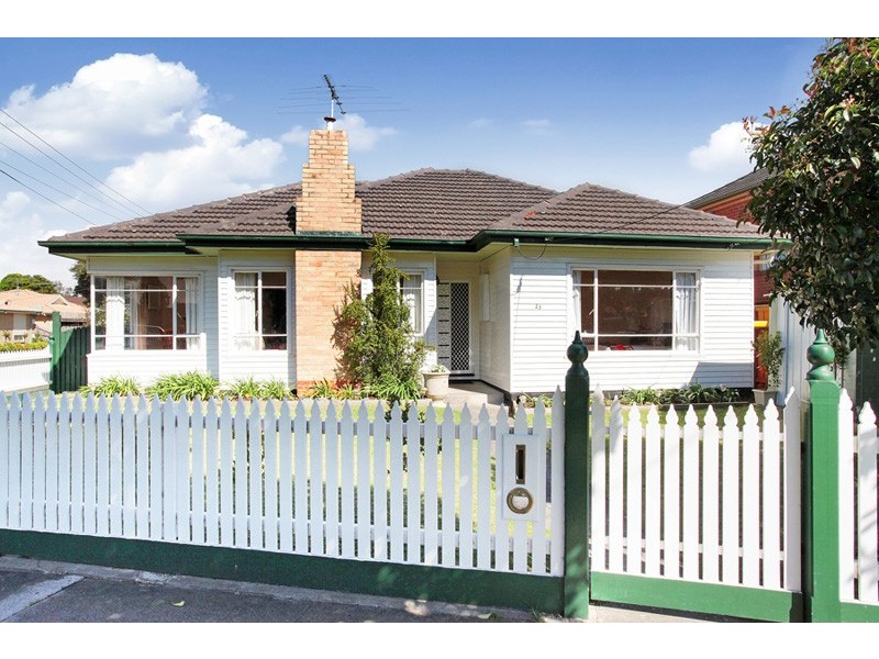 23 Greive Parade, Altona VIC 3018