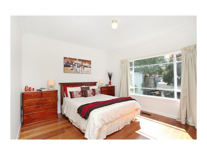 23 Greive Parade, Altona VIC 3018