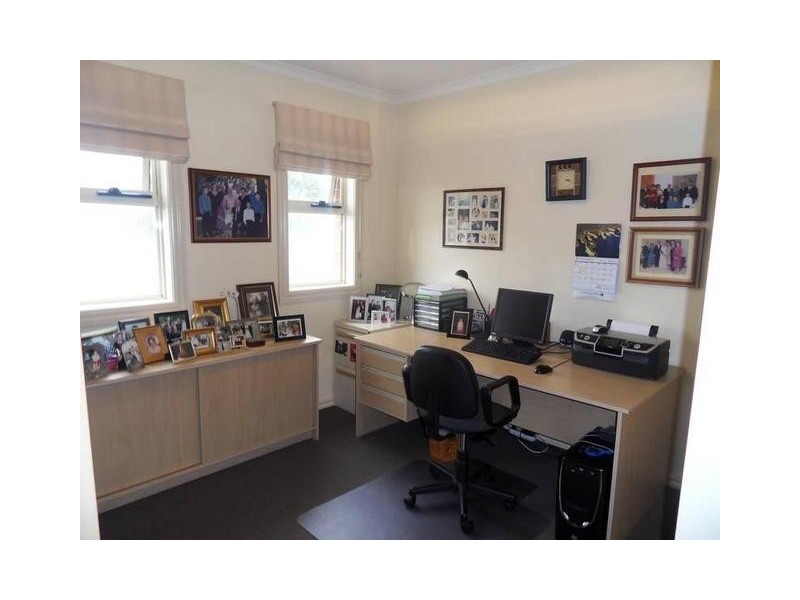 2/1 Rose Street, Altona VIC 3018