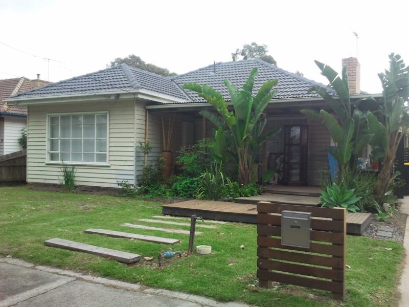 21 Delmont Avenue, Altona VIC 3018