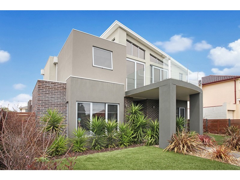 1/8 Webb Street, Altona VIC 3018