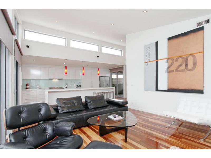 1/8 Webb Street, Altona VIC 3018