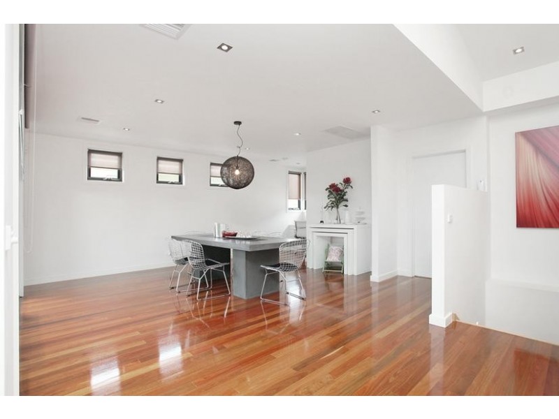 1/8 Webb Street, Altona VIC 3018