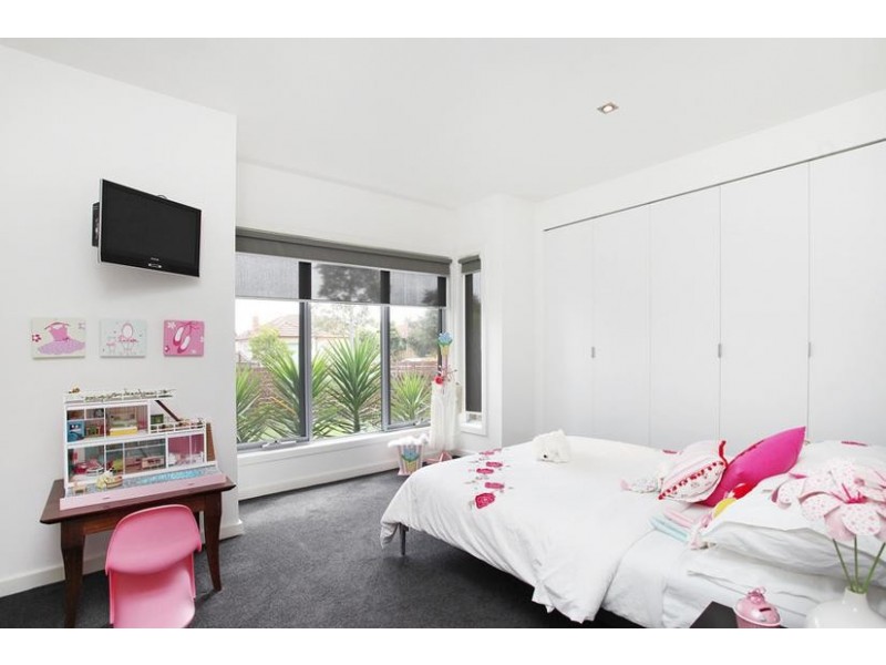 1/8 Webb Street, Altona VIC 3018