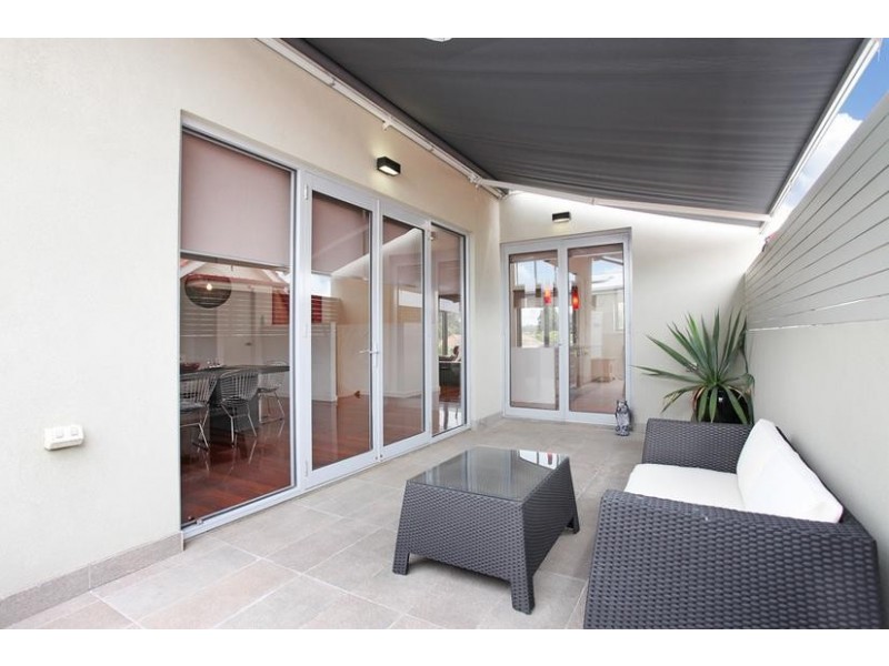 1/8 Webb Street, Altona VIC 3018