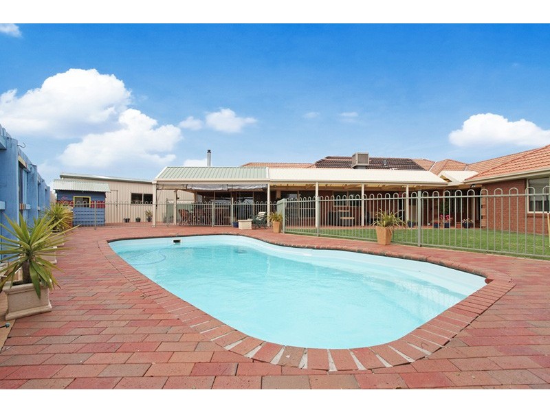 9 Hibiscus Court, Altona Meadows VIC 3028