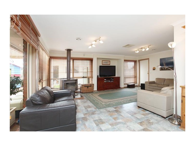 9 Hibiscus Court, Altona Meadows VIC 3028