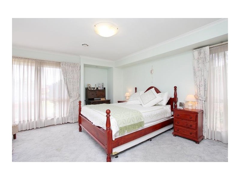 9 Hibiscus Court, Altona Meadows VIC 3028