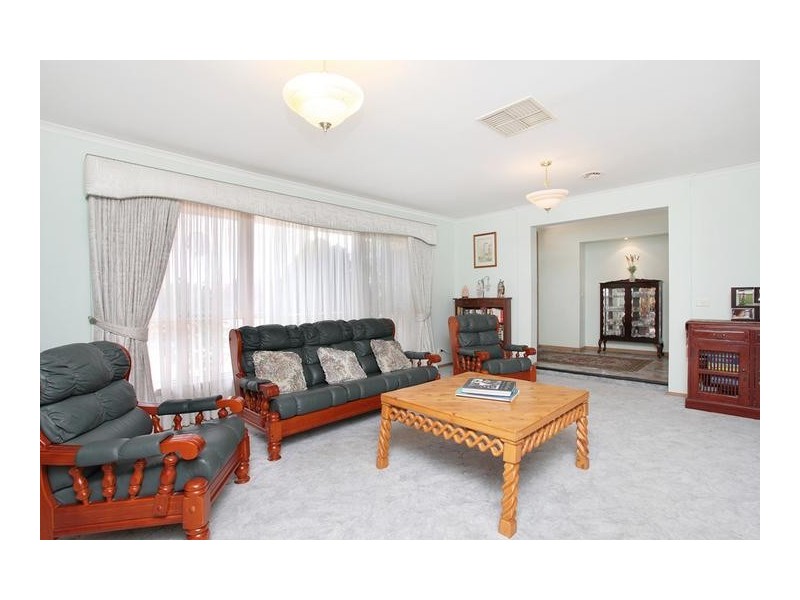 9 Hibiscus Court, Altona Meadows VIC 3028