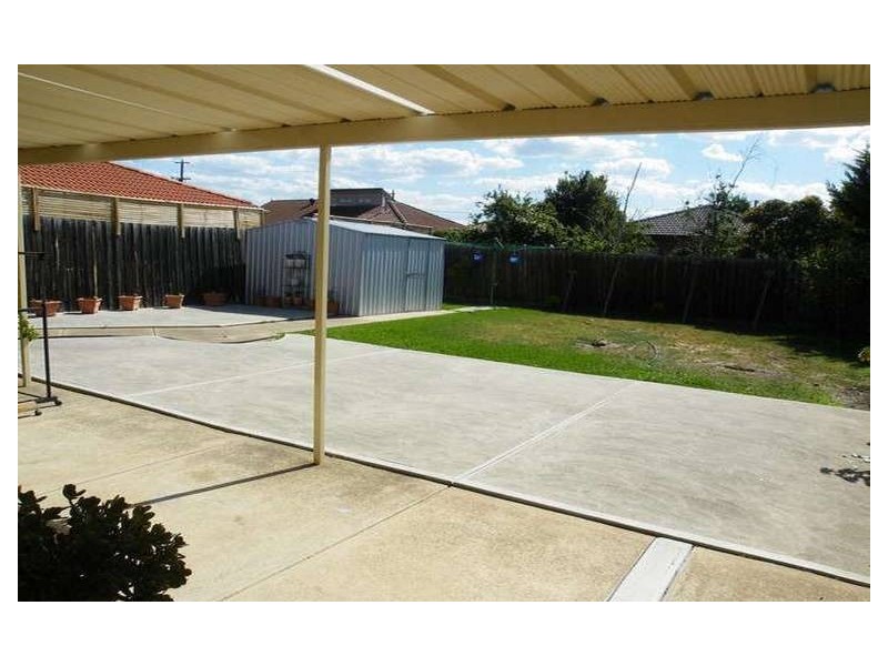 1 Pearce Court, Altona Meadows VIC 3028