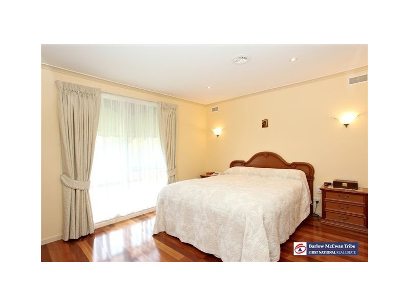 14 Pyramus Place, Altona Meadows VIC 3028