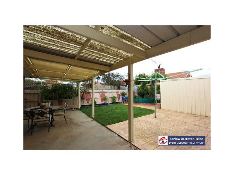 14 Pyramus Place, Altona Meadows VIC 3028