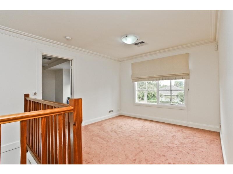 35 Myrtle Grove, Altona VIC 3018
