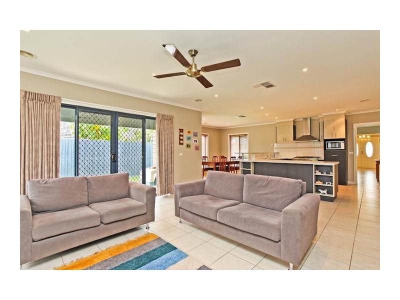 45 Everingham Road, Altona Meadows VIC 3028