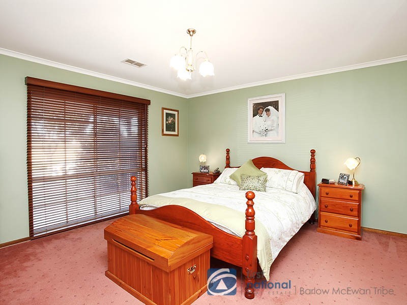 14 Trafalgar Avenue, Altona Meadows VIC 3028